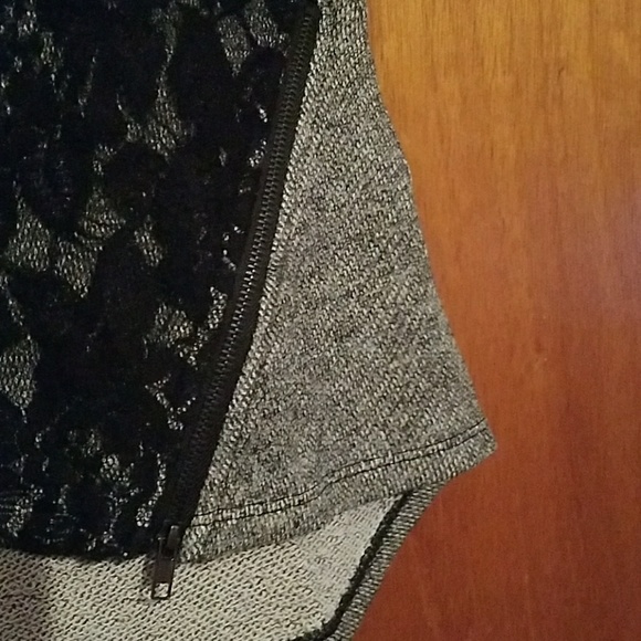 Lace inset sweatshirt NWT - Picture 2 of 2